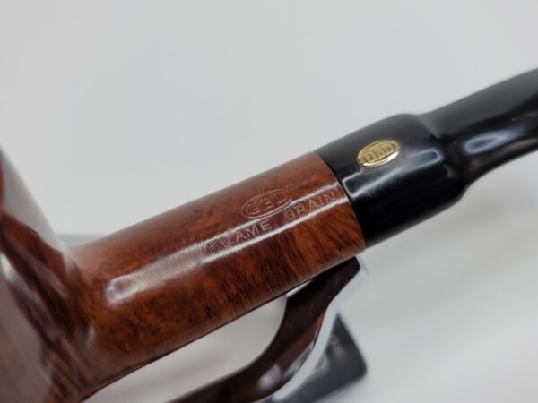 GBD Flame Grain D Shape 145 Estate Briar Tobacco Pipe, London [SOLD OUT] - Image 10