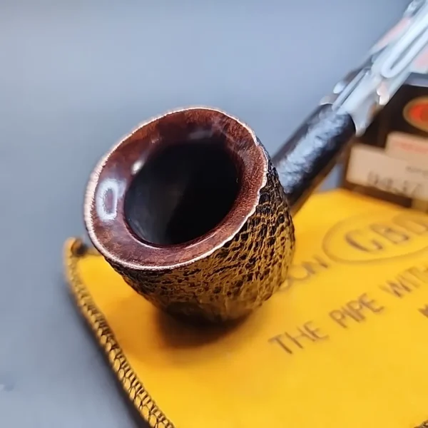 GBD Prehistoric 9437, Sandblasted Pot, Unsmoked (Pre-1980) [SOLD OUT] - Image 3