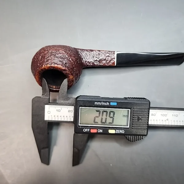 Kaywoodie Relief Grain 98B, Sandblasted Bulldog Estate Briar Pipe [SOLD OUT] - Image 11