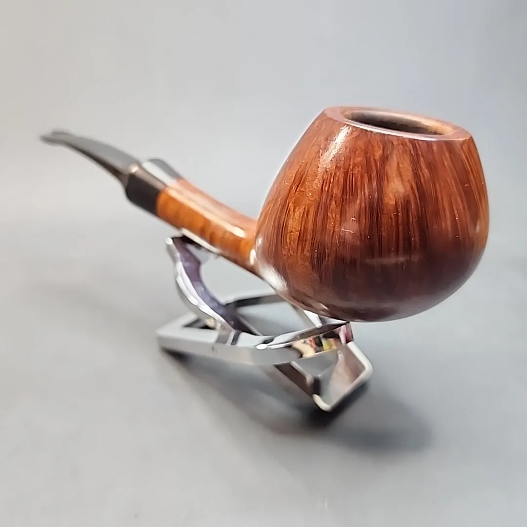 Danish Estates: Tao Smooth Bent Apple with Silver (D) Tobacco Pipe