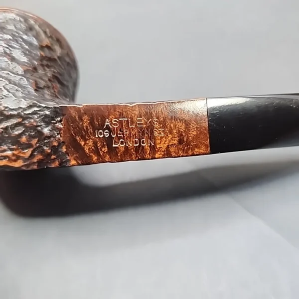 Astleys of London, Rusticated Straight Bulldog Briar Pipe, English Estates [SOLD OUT] - Image 9