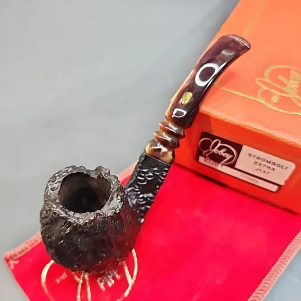 Jobey Stromboli Extra 30, Rusticated Bent Brandy Estate Briar Pipe, Italian Estates [SOLD OUT] - Image 3