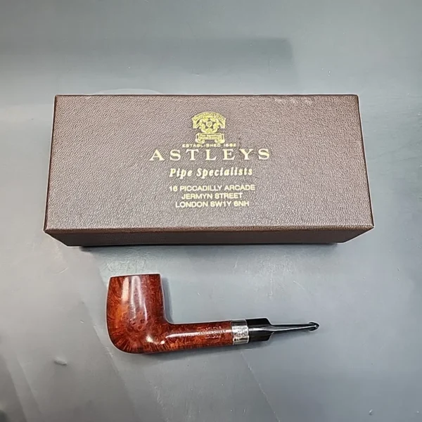 Astleys of London, Les Wood Made Lovat Estate Briar Pipe, Unsmoked [SOLD OUT] - Image 3