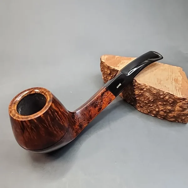 Bari Wiking, Handmade Bent Bulldog Estate Briar Pipe, Danish Estates [SOLD OUT] - Image 3