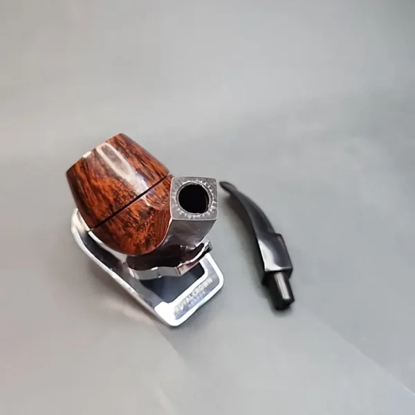 Bari Wiking, Handmade Bent Bulldog Estate Briar Pipe, Danish Estates [SOLD OUT] - Image 13