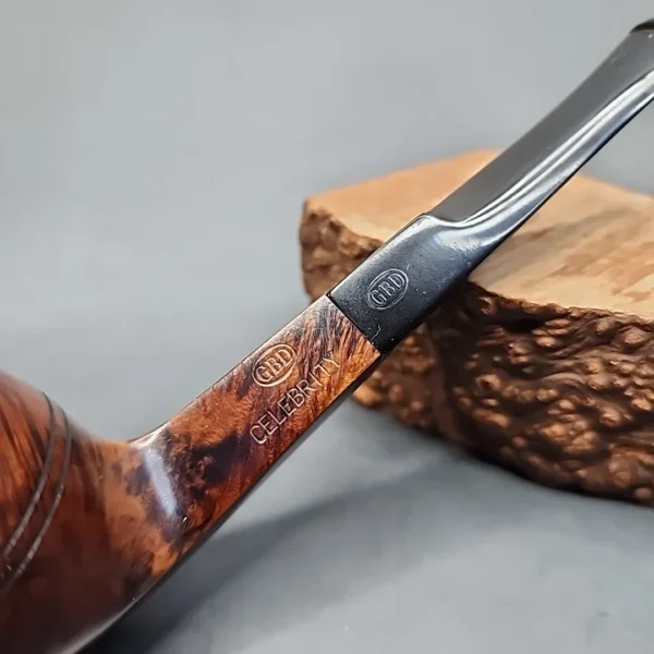 GBD Celebrity 268, Smooth Bulldog Estate Briar Pipe [SOLD OUT] - Image 3
