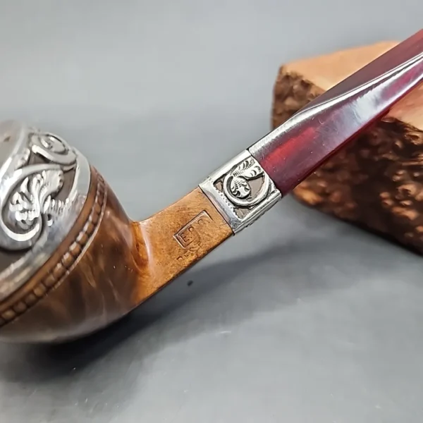 E.B.C. Best Briar Silver Mounted Bulldog Estate Briar Pipe [SOLD OUT] - Image 3