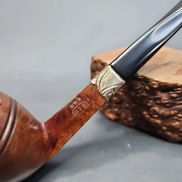 G.F.B. Gold Mounted Smooth Bulldog Estate Briar Pipe [SOLD OUT] - Image 3