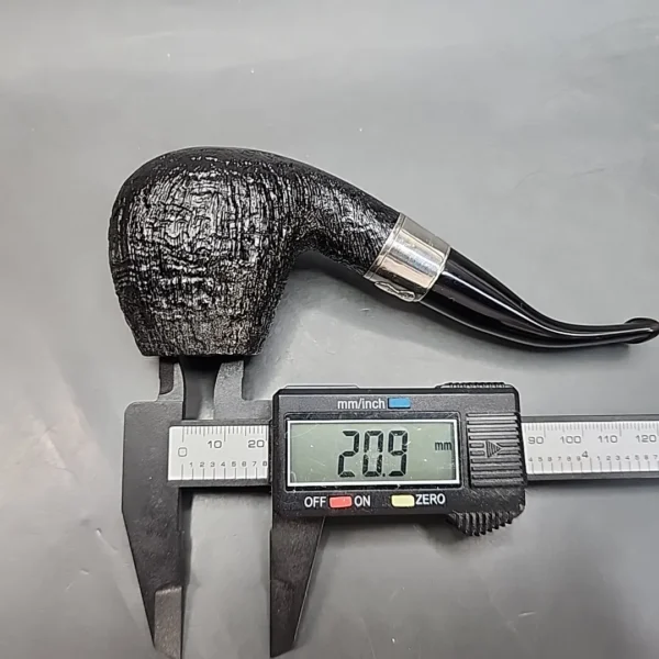Peterson Pipe of the Year 2013 B62 Sandblasted Estate Briar Pipe, Irish Estates [SOLD OUT] - Image 13