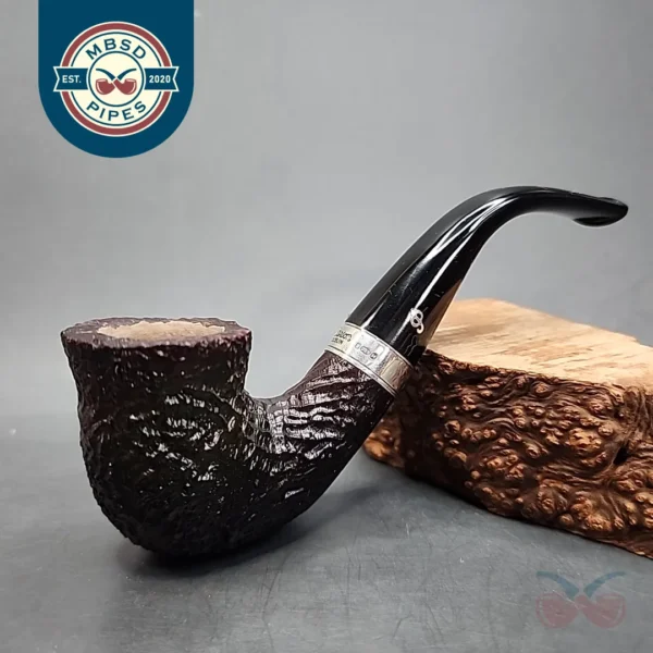 Peterson 2023 Christmas 05 Bent Dublin Estate Briar Pipe