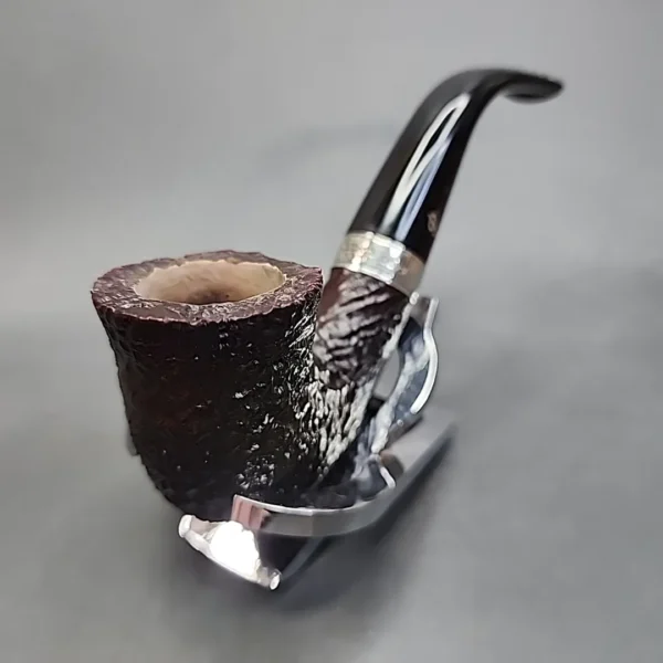 Peterson 2023 Christmas 05 Bent Dublin Estate Briar Pipe - Image 4