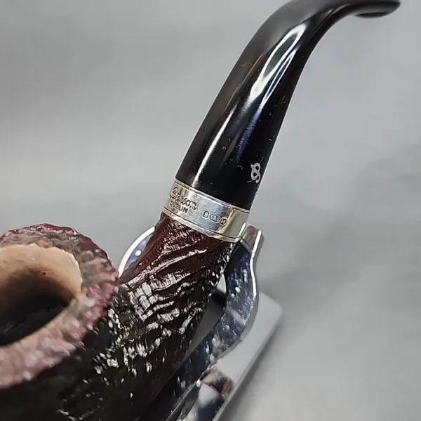 Peterson 2023 Christmas 05 Bent Dublin Estate Briar Pipe - Image 5