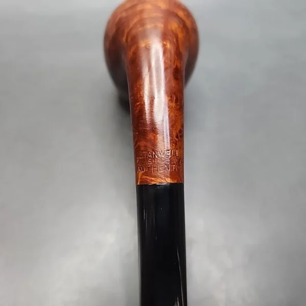 Stanwell 139, Smooth Bent Egg Estate Briar Pipe, Danish Estates [SOLD OUT] - Image 8