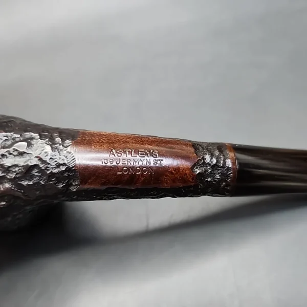 Astleys of London Rusticated Dublin Estate Briar Pipe [SOLD OUT] - Image 10
