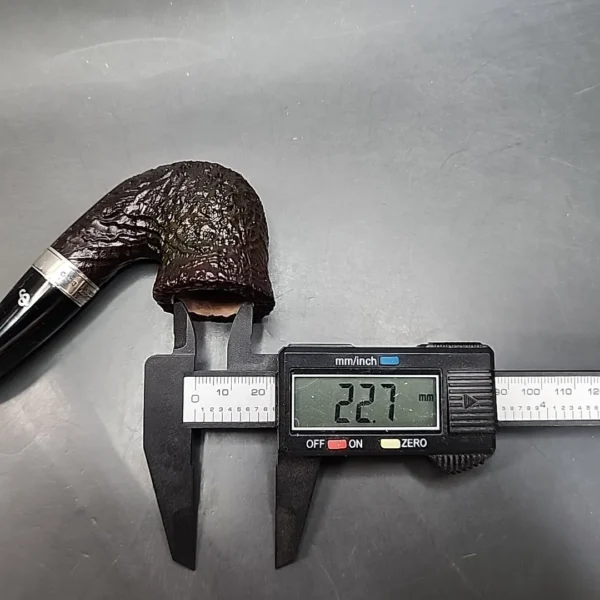 Peterson 2023 Christmas 05 Bent Dublin Estate Briar Pipe - Image 11