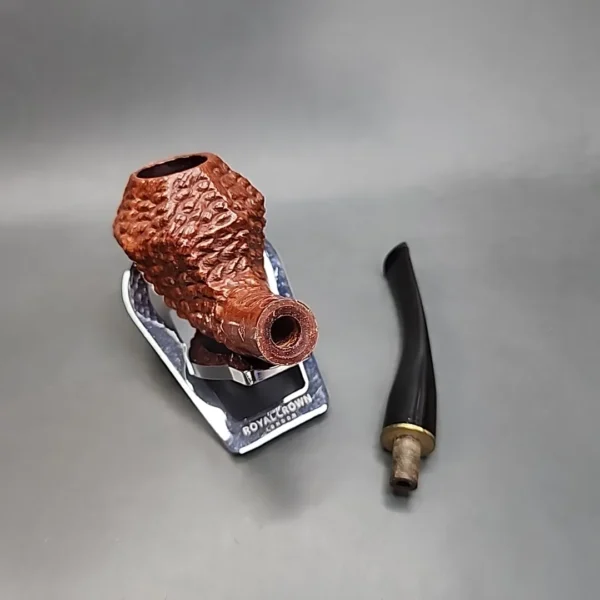 BBB Bolder Grain 10 Rusticated Estate Briar Pipe, Unsmoked [SOLD OUT] - Image 14