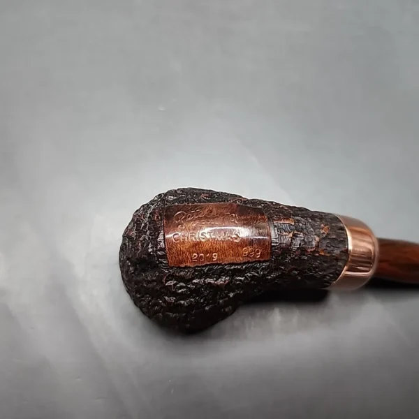 Peterson 2019 Christmas 999 Rusticated Bent Rhodesian Estate Briar Pipe, Irish Estates [SOLD] - Image 9