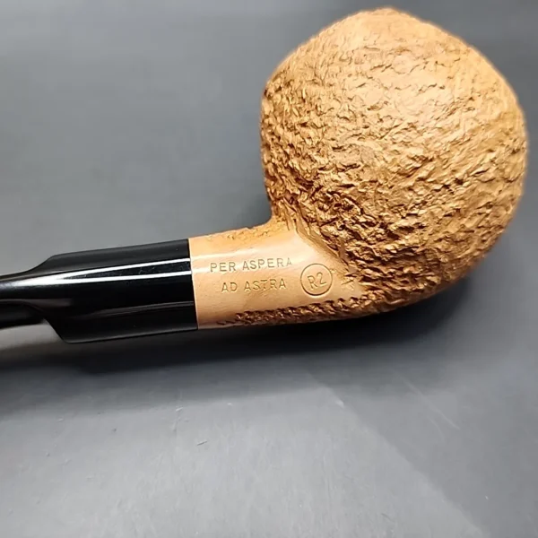 Ser Jacopo Spongia R2 Rusticated Bent Apple Estate Briar Pipe, Unsmoked - Image 11