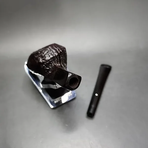 2019 Dunhill Shell Briar 5117 Army Mount Bulldog Estate Briar Pipe, English Estates - Image 14