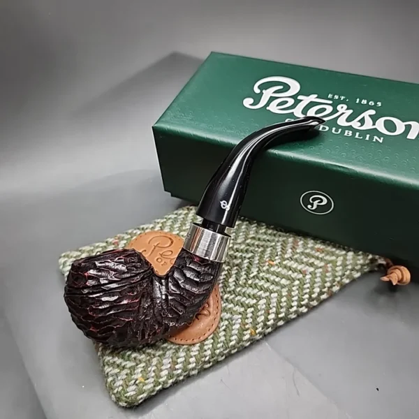 Peterson Pipe of the Year 2024 155/1100 Rusticated Rhodesian Briar Pipe, New - Image 3
