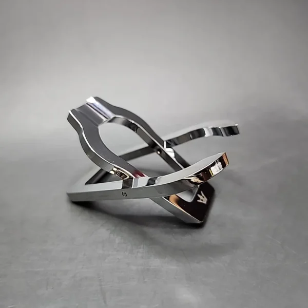 Collapsible Metal Pipe Holder - Image 4