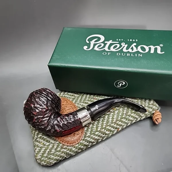 Peterson Pipe of the Year 2024 167/1100 Rusticated Rhodesian Briar Pipe, New - Image 10