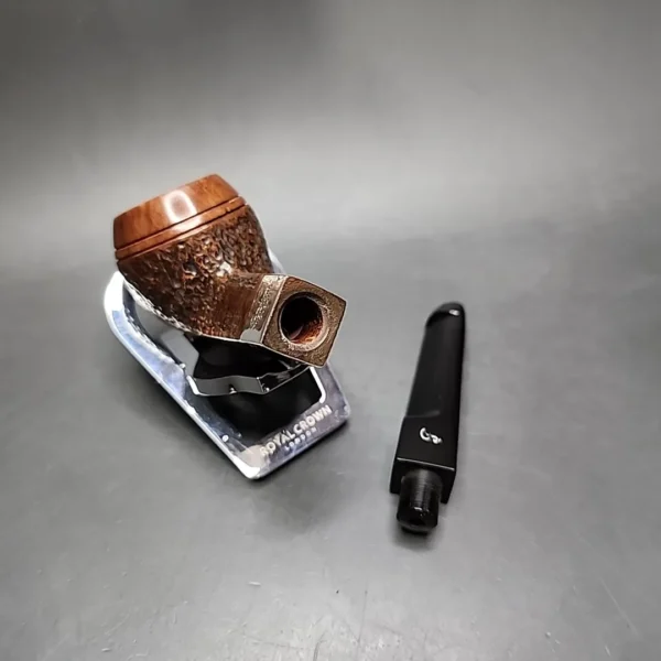 Peterson Kildare Partially Rusticated Bulldog Estate Briar Pipe, Irish Estates - Image 12