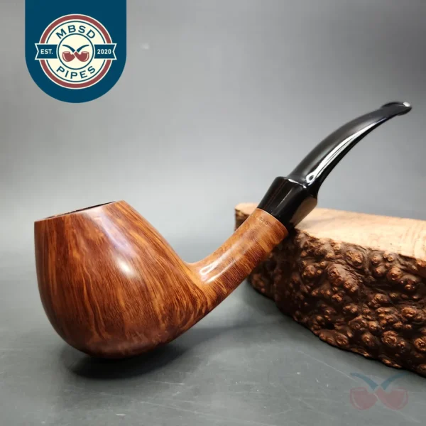 WO Larsen Straight Grain F Smooth Brandy Estate Briar Pipe, Danish Estates