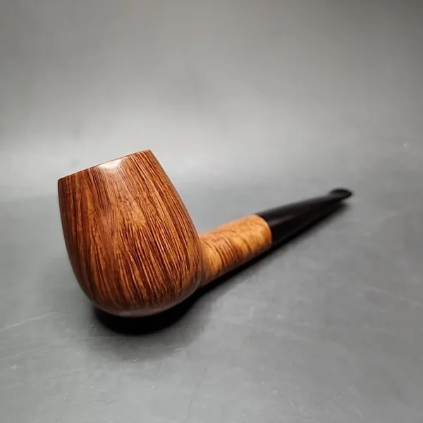 WO Larsen Straight Grain Pearl Smooth Brandy Estate Briar Pipe, Danish Estates - Image 3
