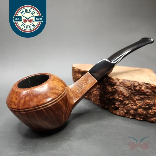 Schulte's / Max Schulte Smooth Bulldog Sitter Estate Briar Pipe, American Estates