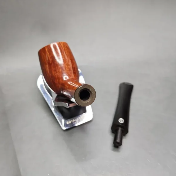 James Upshall A Large Smooth Cutty Estate Briar Pipe, Unsmoked - Image 12