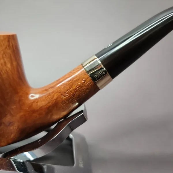 Astleys by Les Wood w/ Gold Band Bent Billiard Estate Briar Pipe, Unsmoked - Image 5
