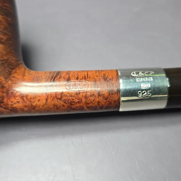 Loewe & Co. 1981 Mounted R 917 Smooth Lovat Estate Briar Pipe, English Estates - Image 2