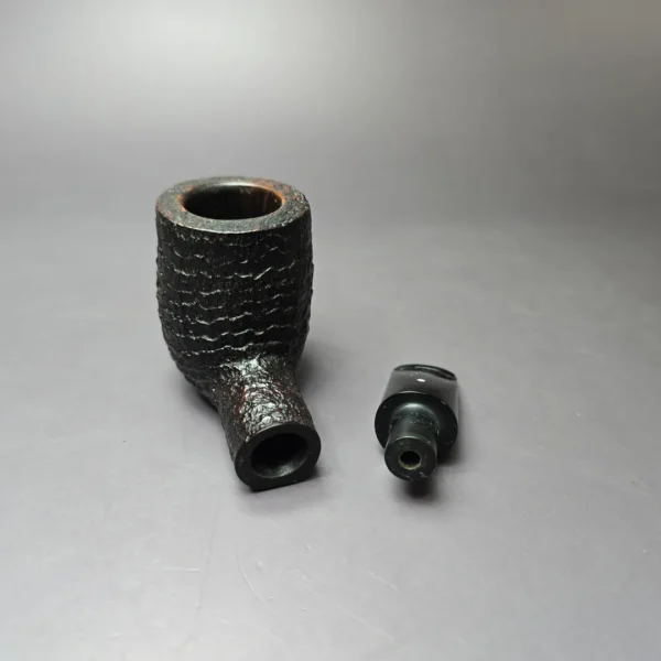 Dunhill 2001 Ring Grain 4903 Sandblasted Nosewarmer Estate Briar Pipe, English Esates - Image 12