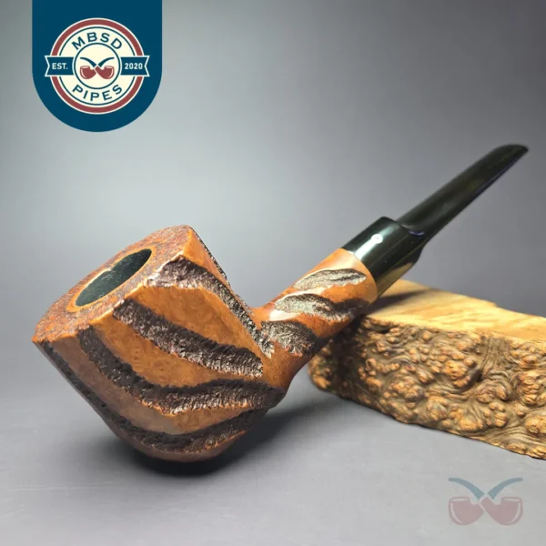 Kaywoodie Oversize Partially Rusticated Pot Estate Briar Pipe, American Estates