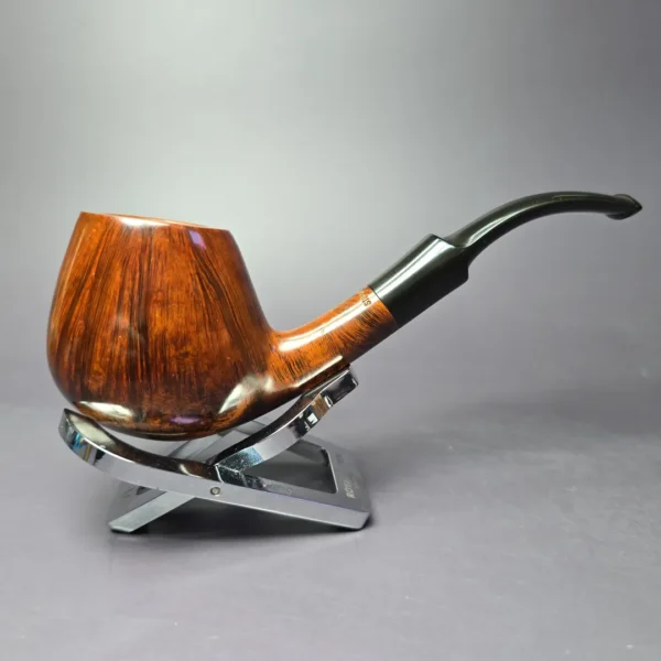 W.O. Larsen Straight Grain Smooth Brandy Estate Briar Pipe, Unsmoked - Image 2