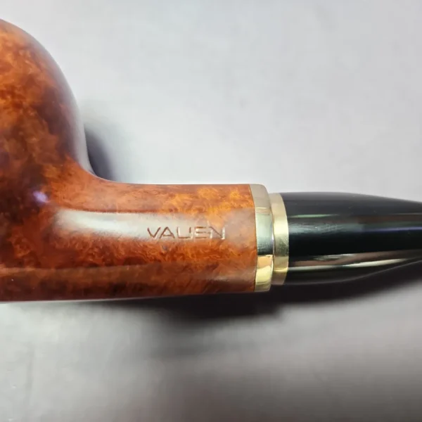 Vauen 3212 Smooth Hex Shank Apple Estate Briar Pipe, Unsmoked, 9mm - Image 2