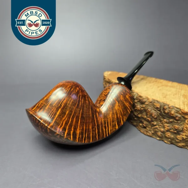 Geiger Contrast Draconian Belly Flop Estate Briar Pipe, Unsmoked