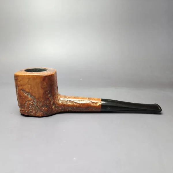 Roger's Rarity by Custombilt Rusticated Panel Estate Briar Pipe, American Estates - Image 2