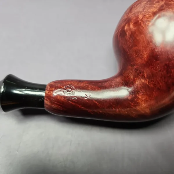 GBD London Made 32 Smooth Rhodesian Estate Briar Pipe, English Estates - Image 3