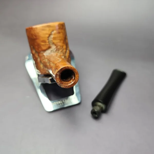 Roger's Rarity by Custombilt Rusticated Panel Estate Briar Pipe, American Estates - Image 12