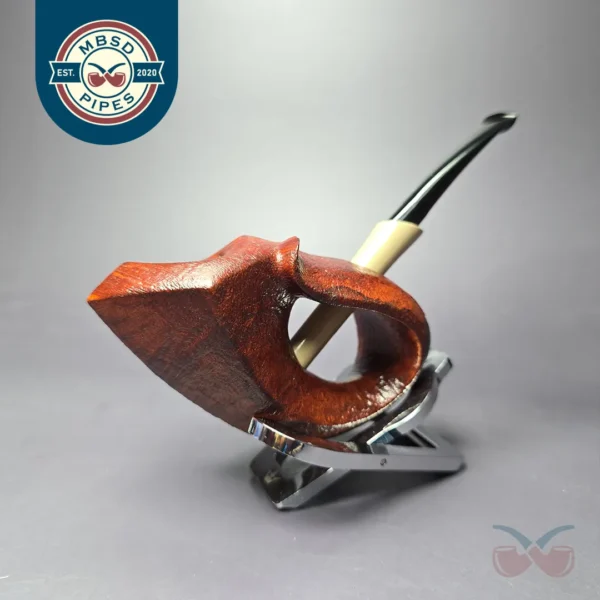 SU Pipes Sandblasted Speared Fish w/ Boxwood & Case Handmade Briar Pipe, New