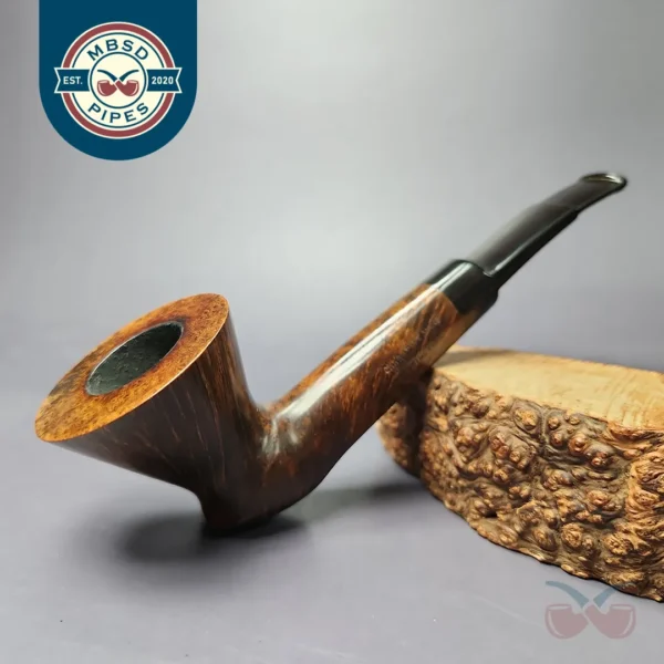 Charatan's Make Distinction Smooth Cup and Saucer Estate Briar Pipe, English Estates