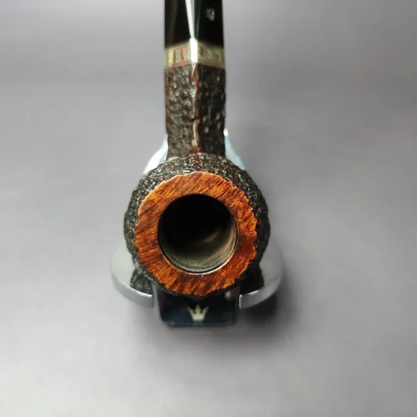 Elwood (by Ferndown) Bark Bulldog w/Silver Estate Briar Pipe, English Estates - Image 6