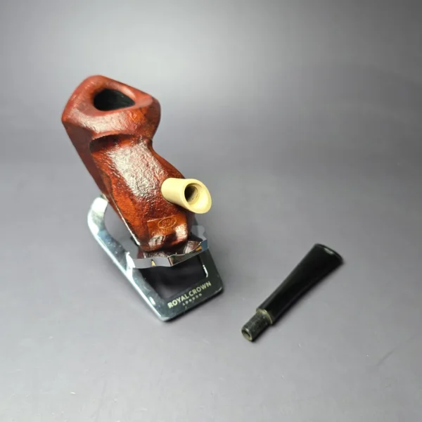 SU Pipes Sandblasted Speared Fish w/ Boxwood & Case Handmade Briar Pipe, New - Image 11