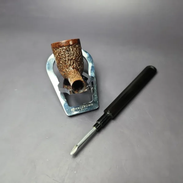 The Dunsboro Pipe by Marxman Rusticated Billiard Estate Briar Pipe, American Estates - Image 12