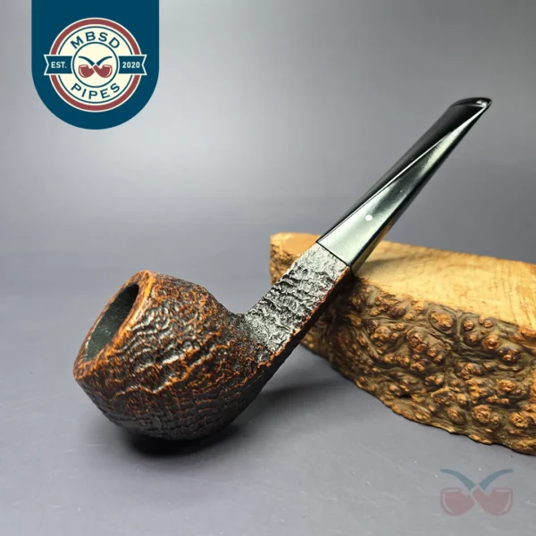 Dunhill 1992 Shell Briar 4104 Sandblasted Bulldog Estate Briar Pipe, English Estates