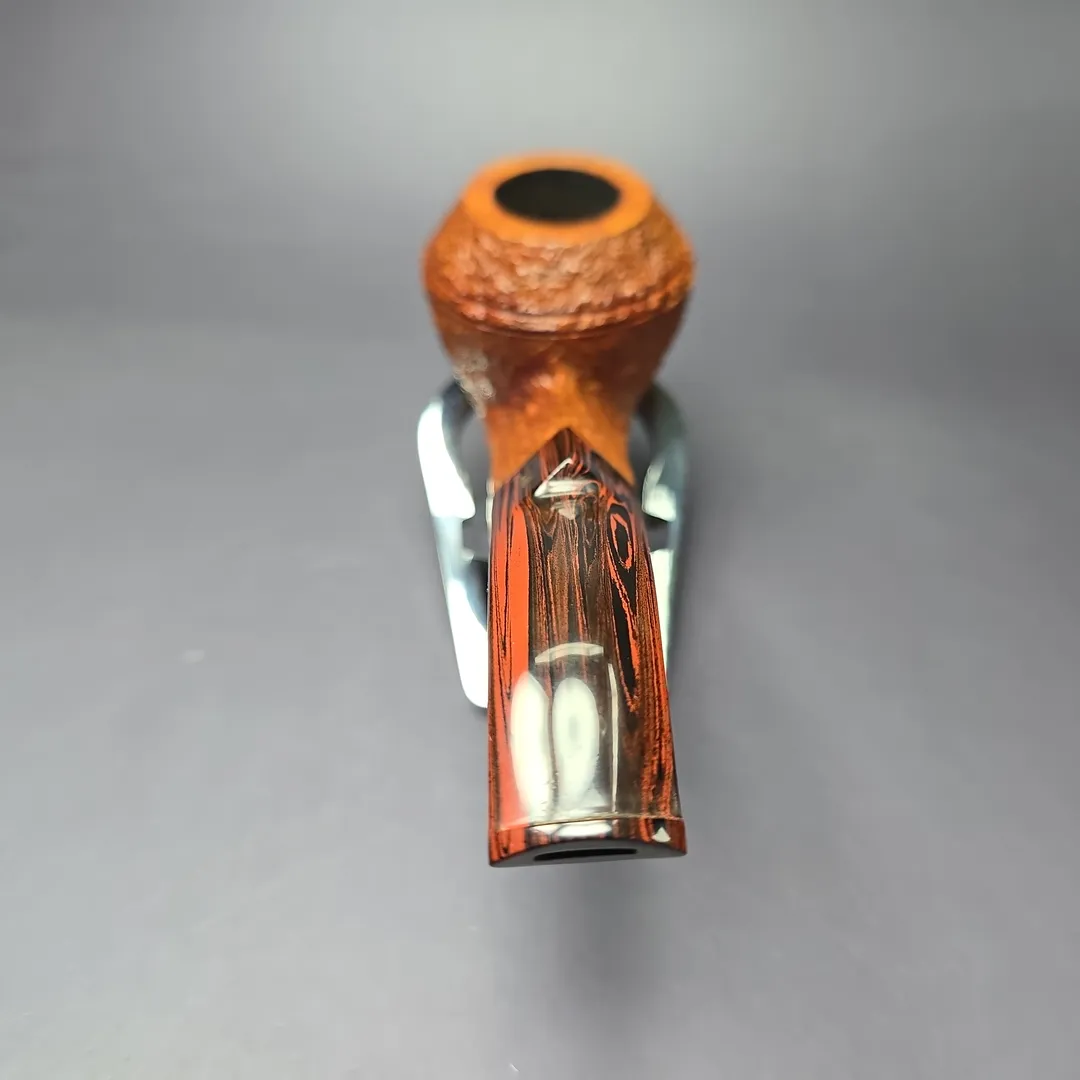 Ferndown Antique Bark 3 Star Rusticated Bulldog w/ Cumberland Estate Briar Pipe, English Estates - Image 5