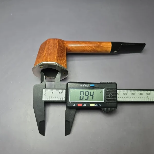 L'Anatra Limited Edition Dan Pipe Pipe of the Year 2007 Smooth Panel w/ Silver Cap Estate Briar Pipe, Italian Estates 9mm - Image 9