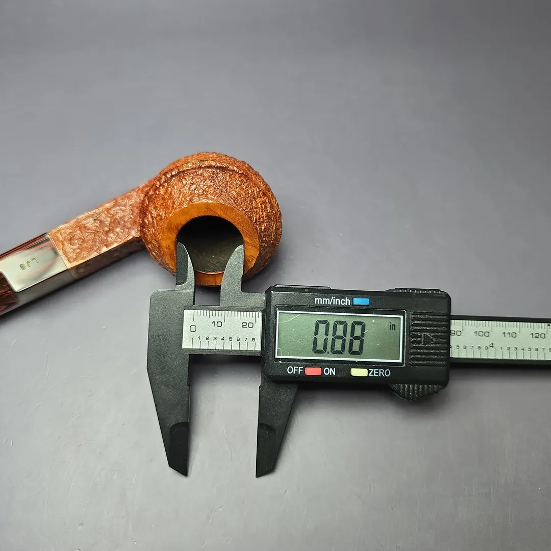 Ferndown Antique Bark 3 Star Rusticated Bulldog w/ Cumberland Estate Briar Pipe, English Estates - Image 10